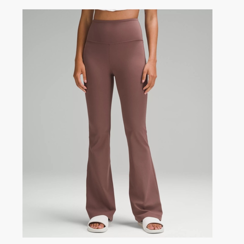 Lululemon Groove Flared pants